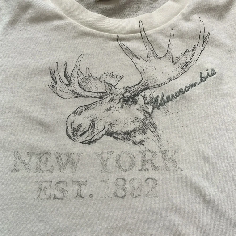 NWOT Y2K Abercrombie Moose Logo Tee Shirt - Picture 3 of 6
